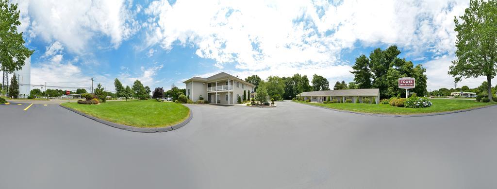 Tower Inn And Suites Of Guilford / Madison Exteriör bild